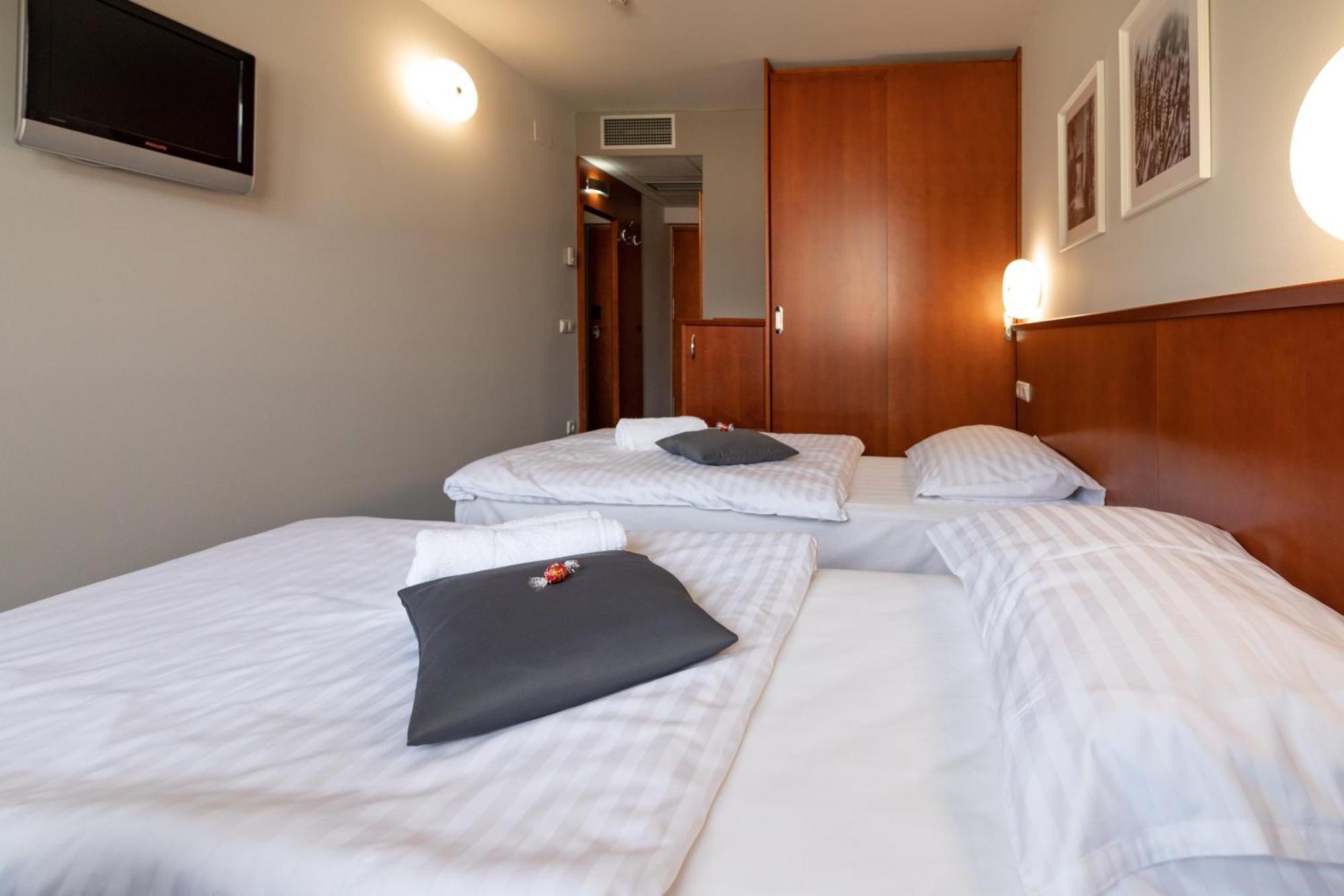 Hotel Spica Lasko Laško Quarto foto